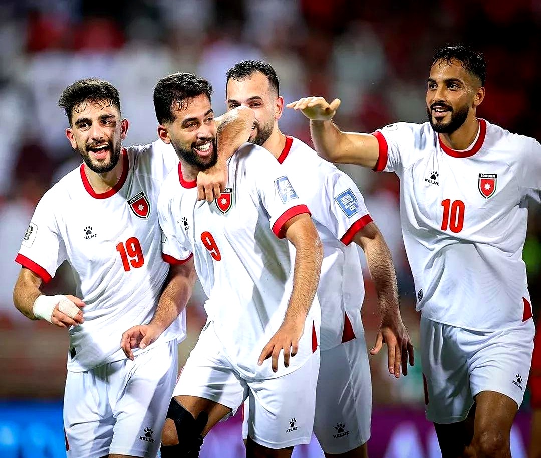 那不勒斯今晚单刀错失,志在足总杯名次提升,态度坚定,球队文化再被提及(诗朗诵在烈士墓前) 那不勒斯今晚单刀错失,志在足总杯名次提升,态度坚定,球队文化再被提及(诗朗诵在烈士墓前)