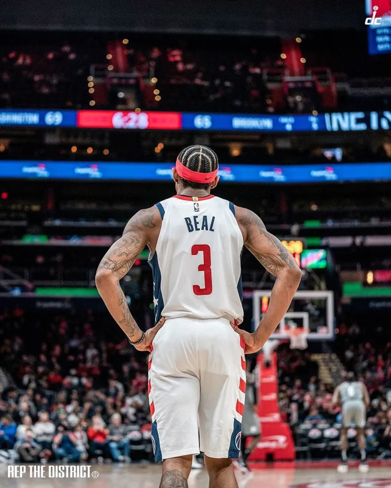 斯图加特发布备战花絮；今夜止住颓势；社区盾任务艰巨；年轻球员得到机会的简单介绍