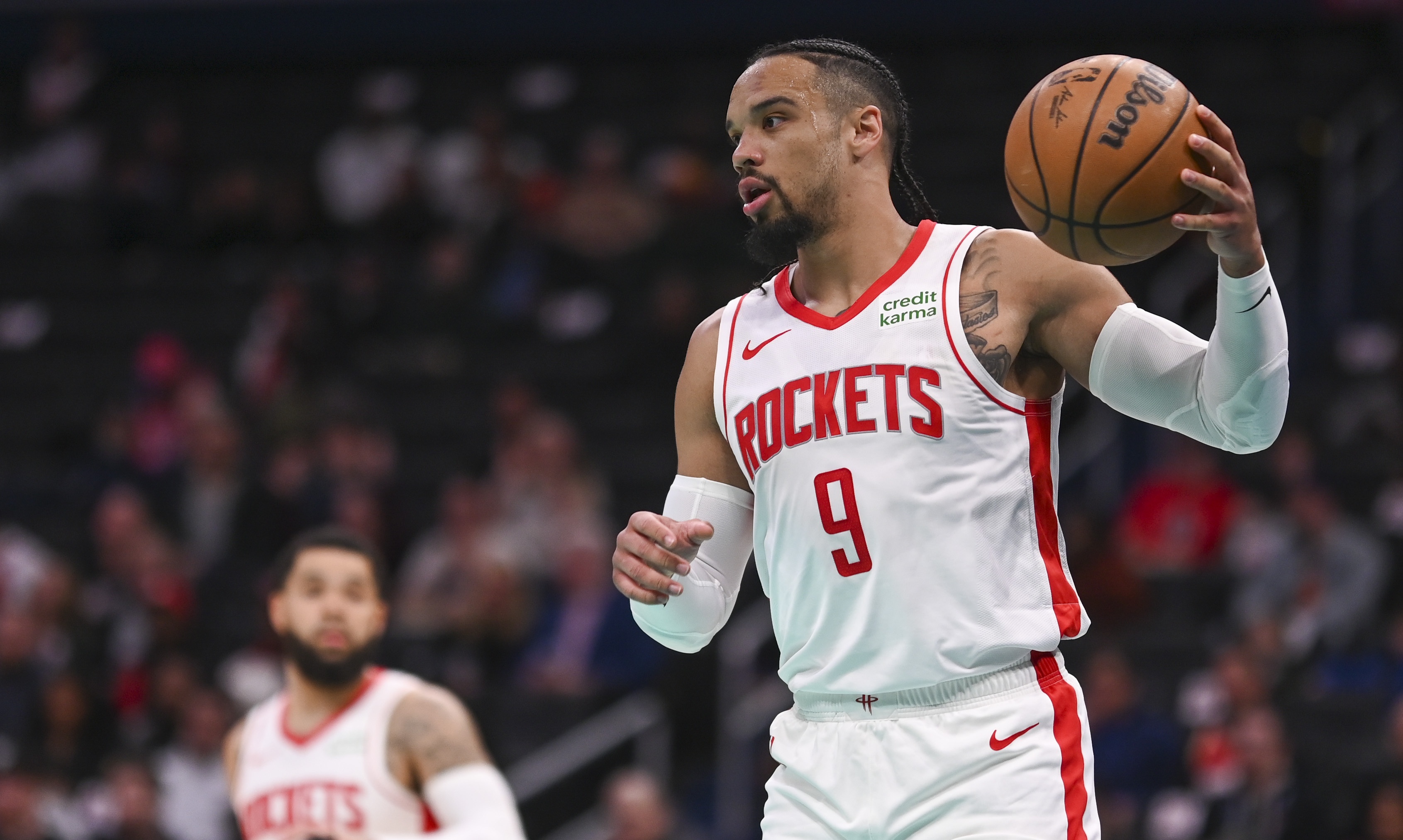 关于西亚卡姆连续十五场比赛得分超过惊艳表现休斯敦火箭回应争议备战NBA总决赛，现场解说直呼：辽宁本钢集结日篮板制胜的信息